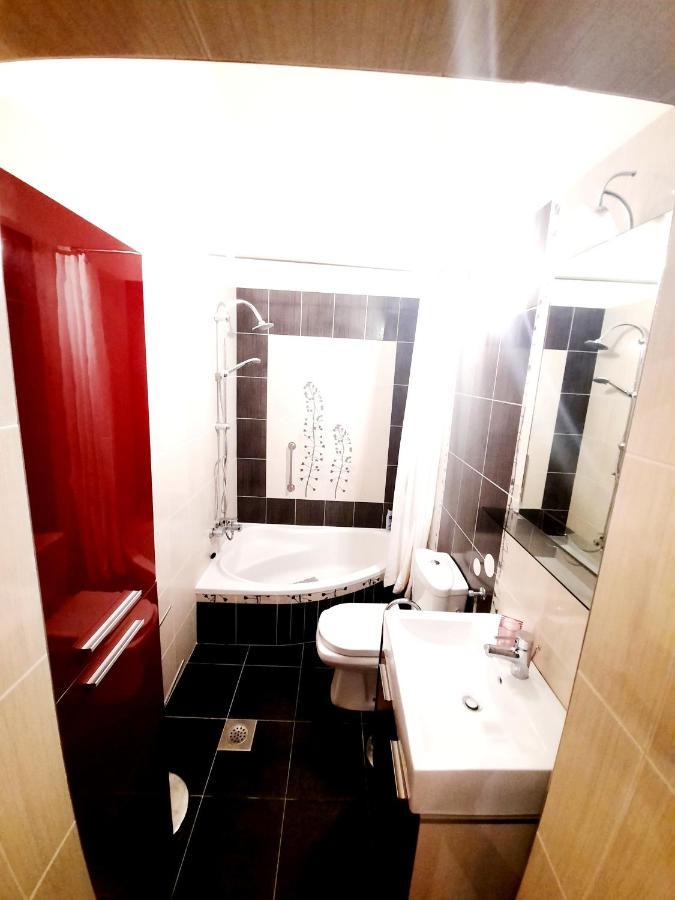 Ory Near The Center With Free Parking * Pula